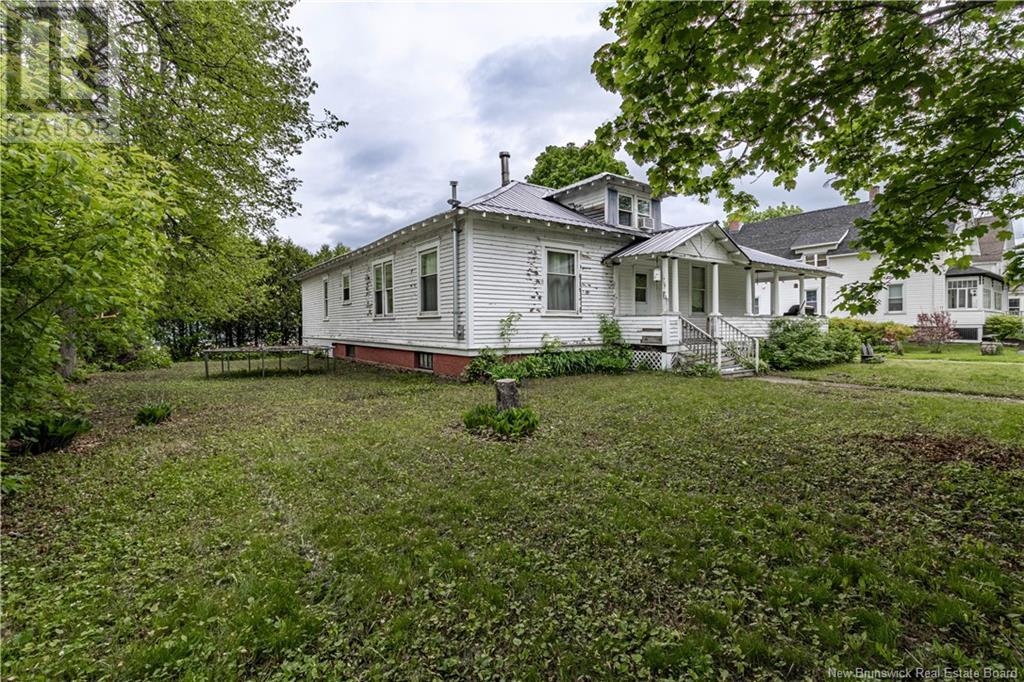 872 Main Street, Sussex, New Brunswick  E4E 2M5 - Photo 23 - NB114254
