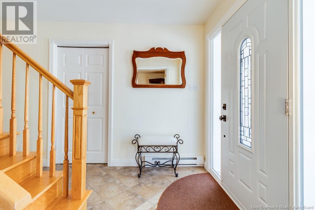 33 Howe Crescent, Oromocto, New Brunswick  E2V 2S1 - Photo 3 - NB114453