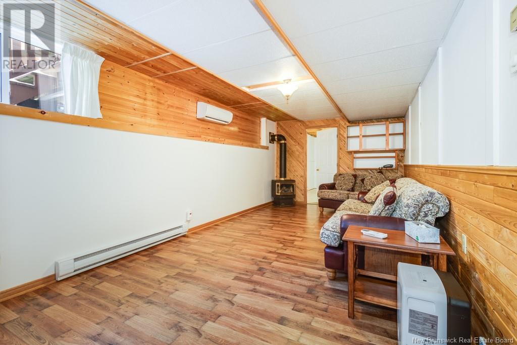 33 Howe Crescent, Oromocto, New Brunswick  E2V 2S1 - Photo 37 - NB114453