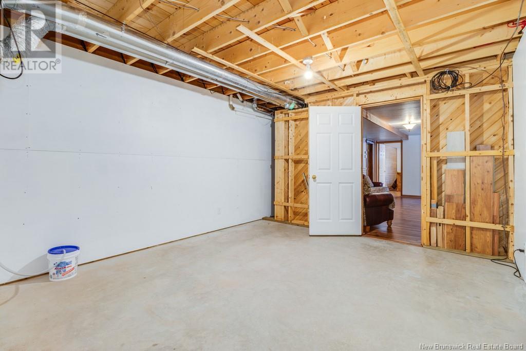 33 Howe Crescent, Oromocto, New Brunswick  E2V 2S1 - Photo 47 - NB114453