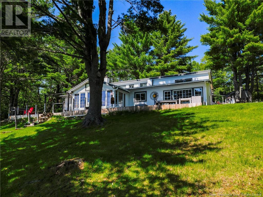 2965 Route 105, Queensbury, New Brunswick  E6L 1H4 - Photo 3 - NB114562