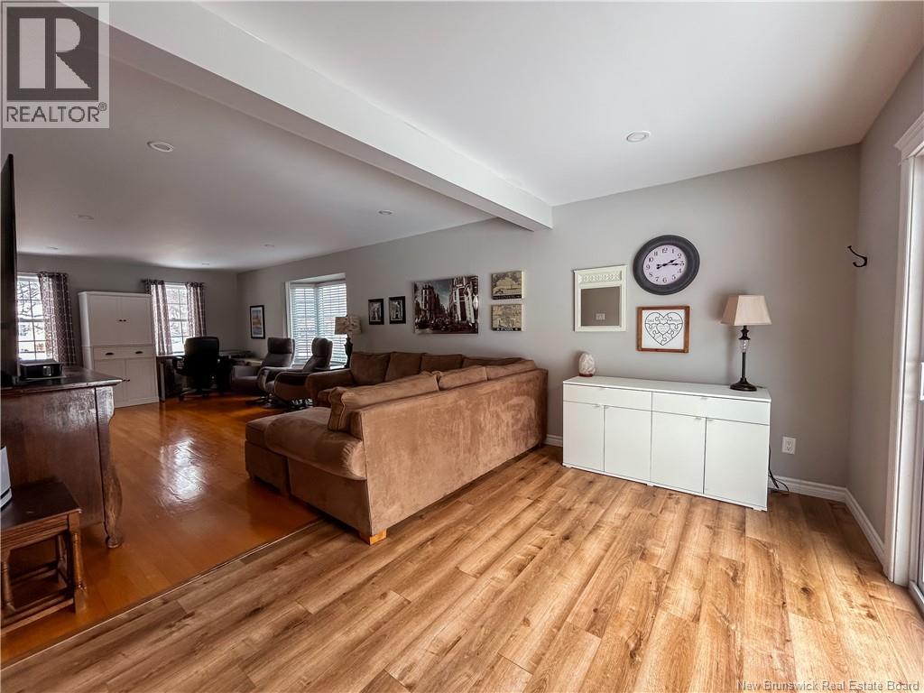 22 Walker Crescent, Campbellton, New Brunswick  E3N 3N8 - Photo 14 - NB115740