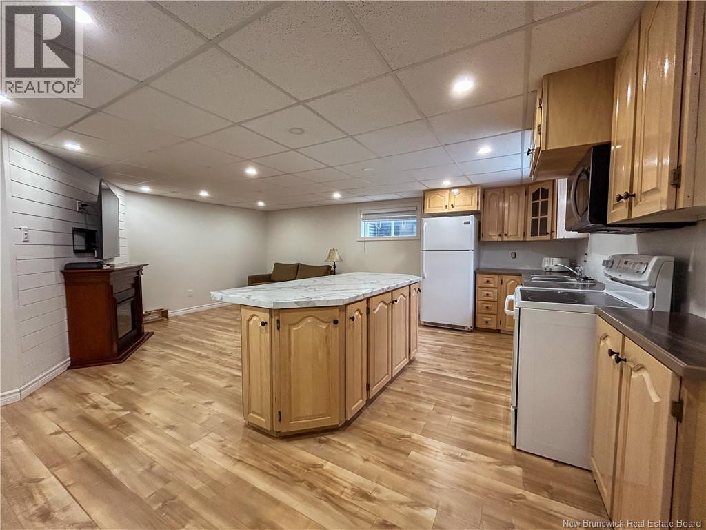 22 Walker Crescent, Campbellton, New Brunswick  E3N 3N8 - Photo 33 - NB115740
