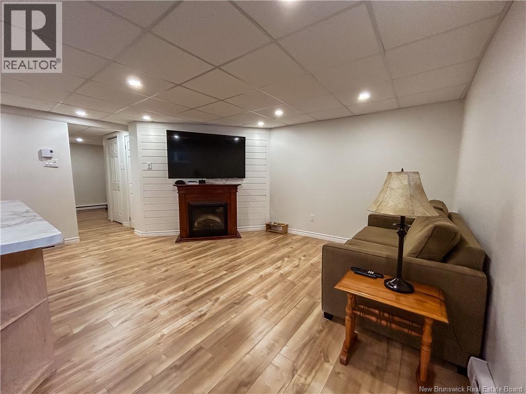 22 Walker Crescent, Campbellton, New Brunswick  E3N 3N8 - Photo 35 - NB115740