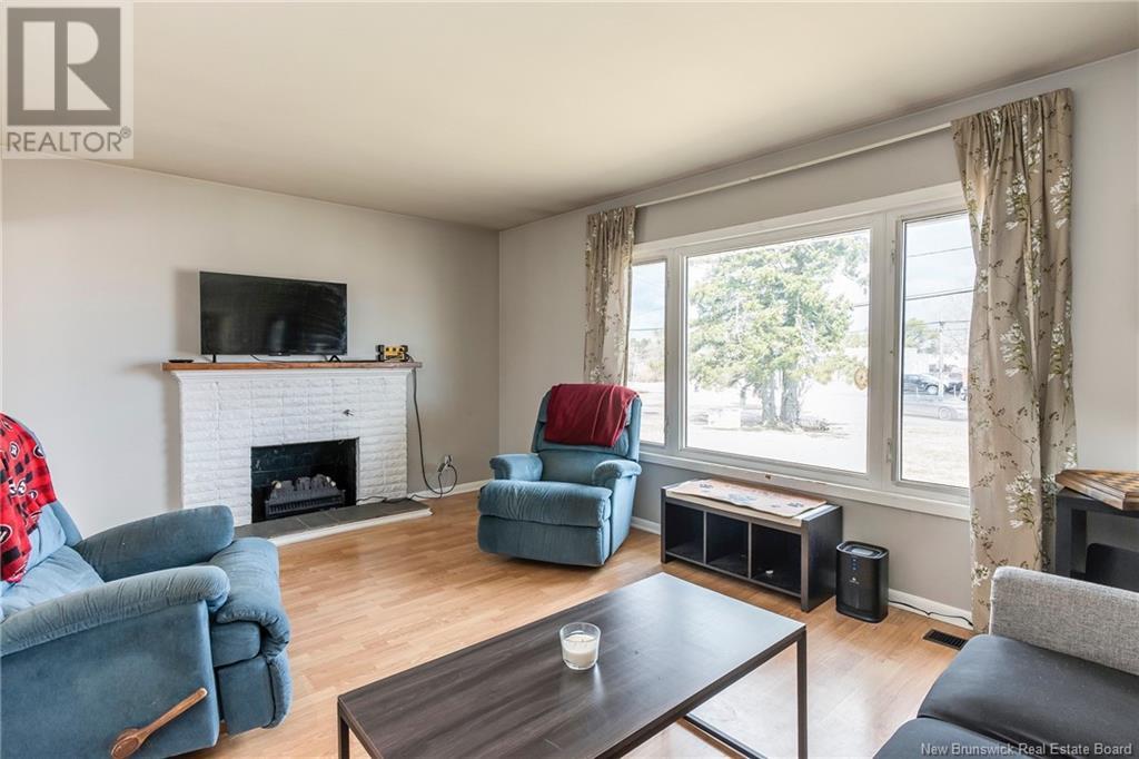 157 Bridge Street, Sackville, New Brunswick  E4L 3P4 - Photo 6 - NB115881