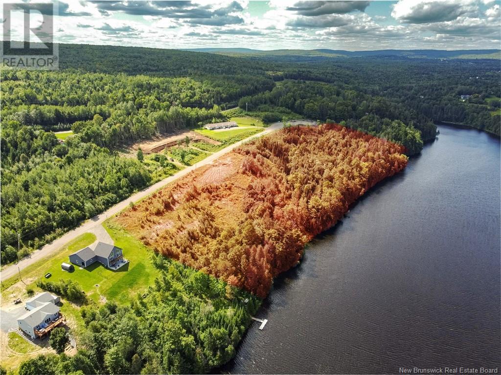 22 Clearview Court, Nackawic, New Brunswick  E6G 1V2 - Photo 3 - NB115755