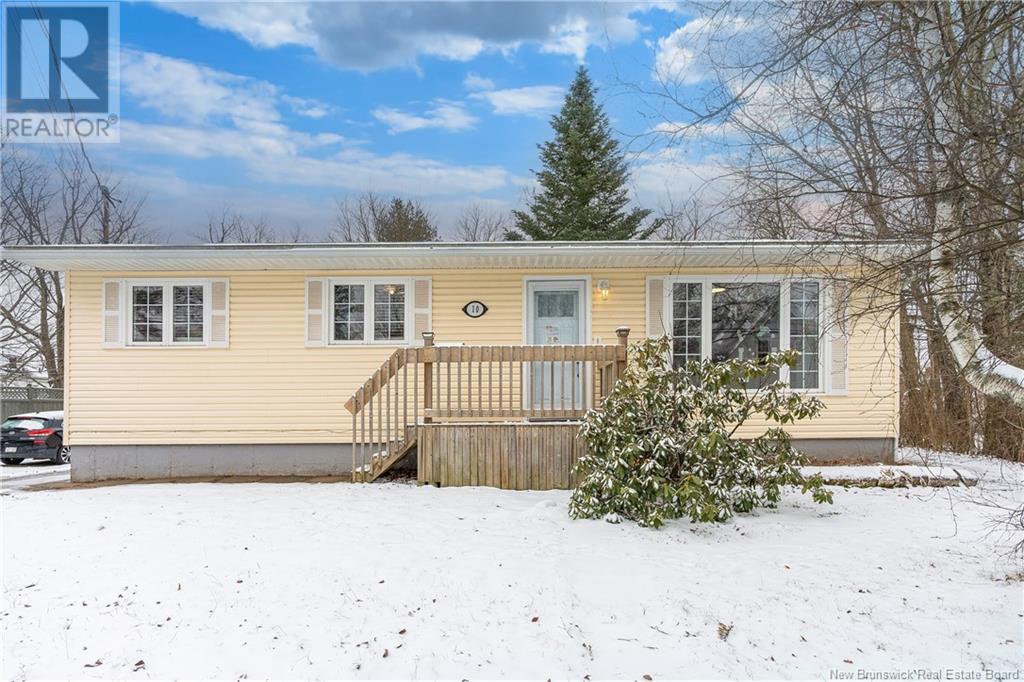 10 Massey Avenue, Moncton, New Brunswick  E1A 3C6 - Photo 3 - NB115183