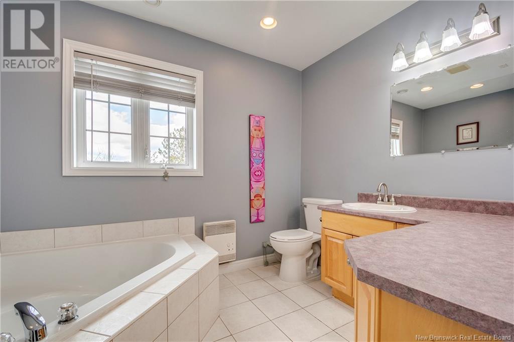 169 Hedgewood Drive, Moncton, New Brunswick  E1E 2W8 - Photo 13 - NB116103