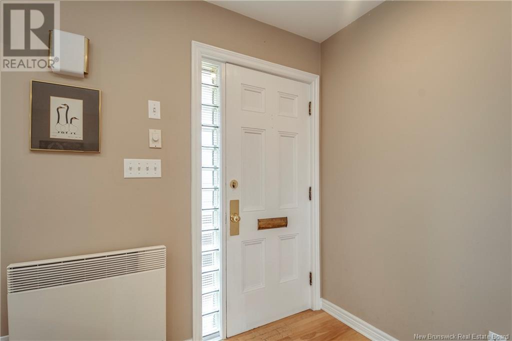 169 Hedgewood Drive, Moncton, New Brunswick  E1E 2W8 - Photo 2 - NB116103