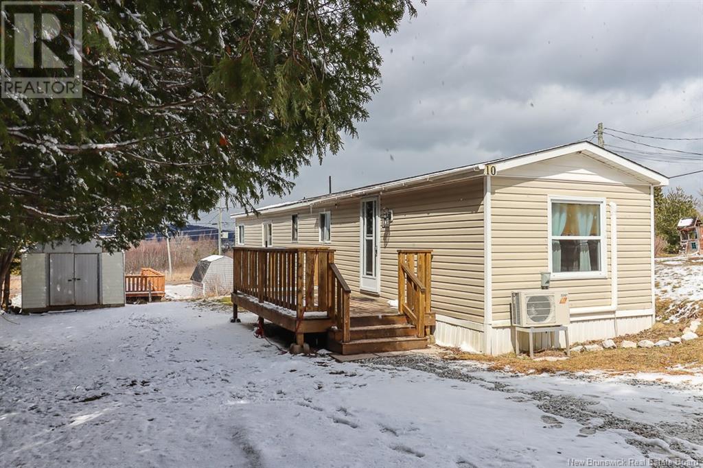 10 Second Street, Hampton, New Brunswick  E5N 5V1 - Photo 4 - NB116030