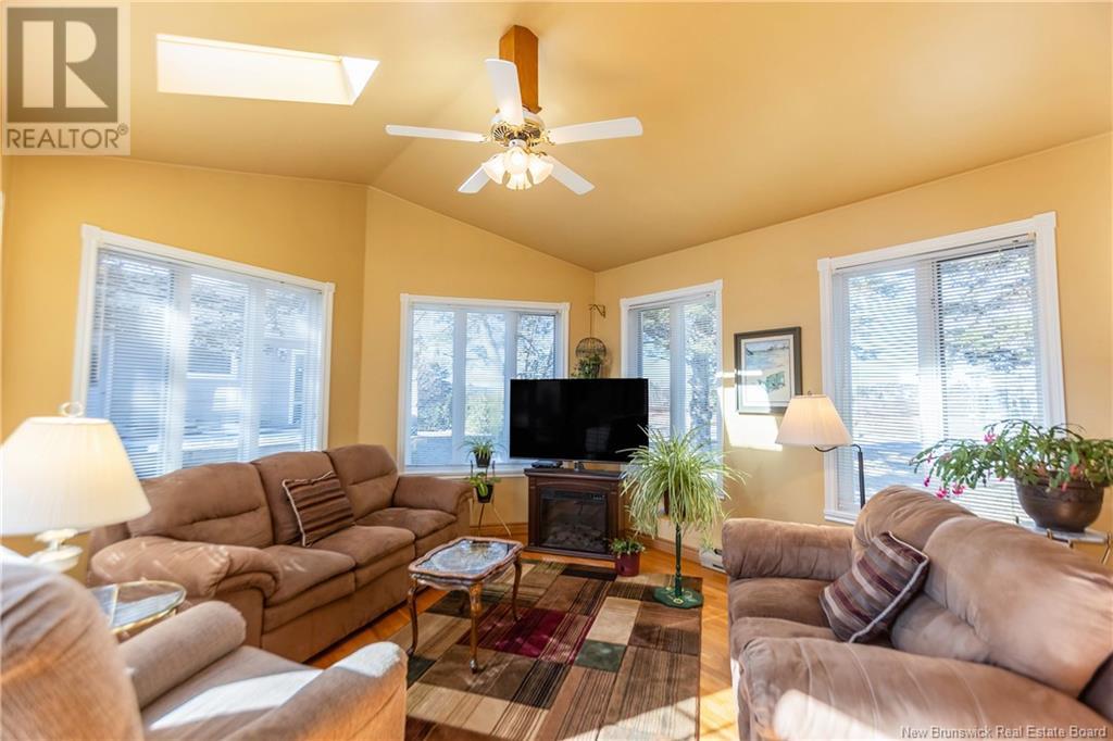 6 Brenmar Crescent, Sackville, New Brunswick  E4L 3N3 - Photo 13 - NB116175
