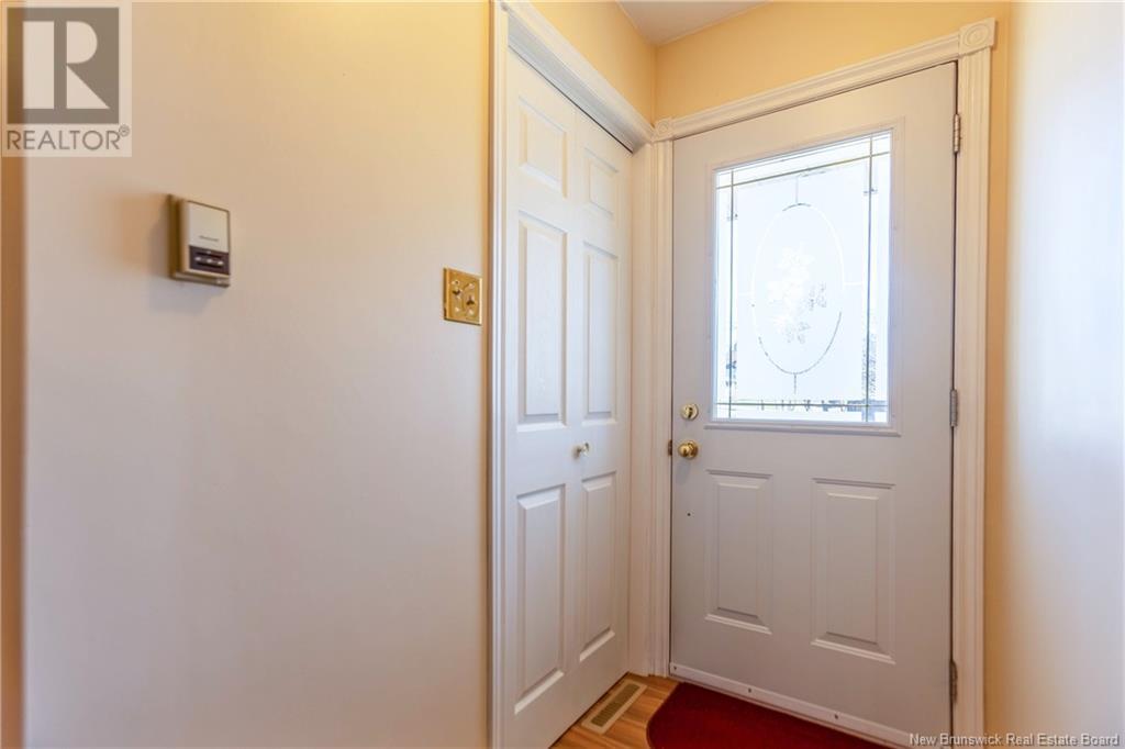6 Brenmar Crescent, Sackville, New Brunswick  E4L 3N3 - Photo 4 - NB116175