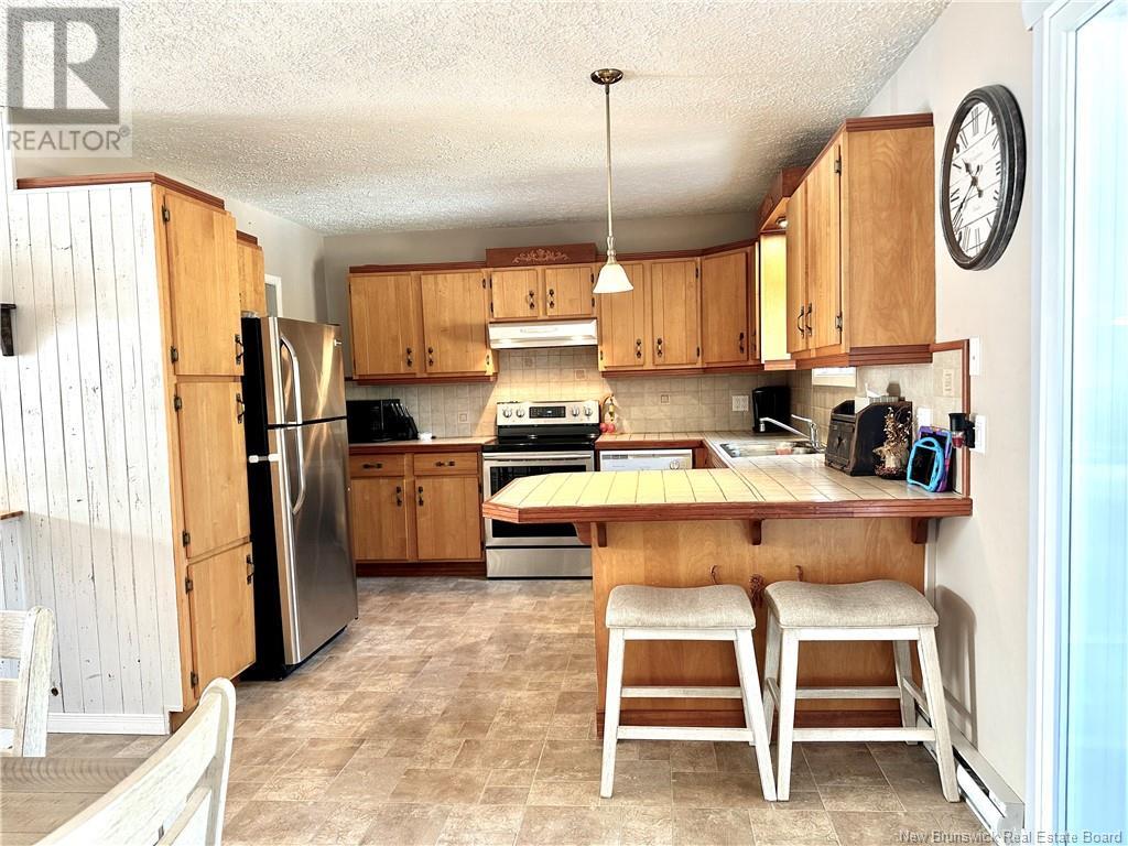 64 31e Avenue, Edmundston, New Brunswick  E3V 2R5 - Photo 3 - NB116162