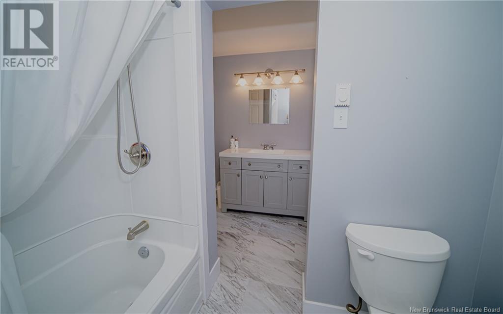 24 Loisville Street, Oromocto, New Brunswick  E2V 1C1 - Photo 32 - NB116426