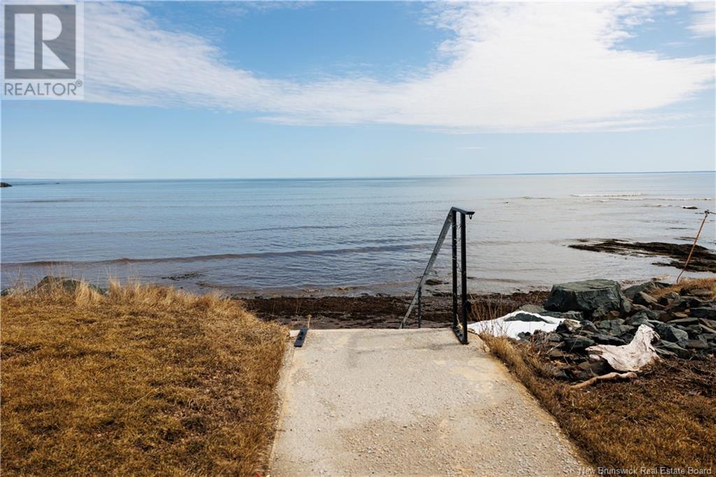 669 Principale Street, Petit-Rocher, New Brunswick  E8J 3A1 - Photo 3 - NB116515