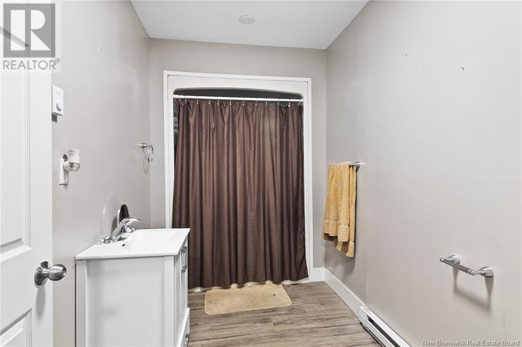 26 Brunswick Street, Minto, New Brunswick  E4B 3M8 - Photo 12 - NB116555