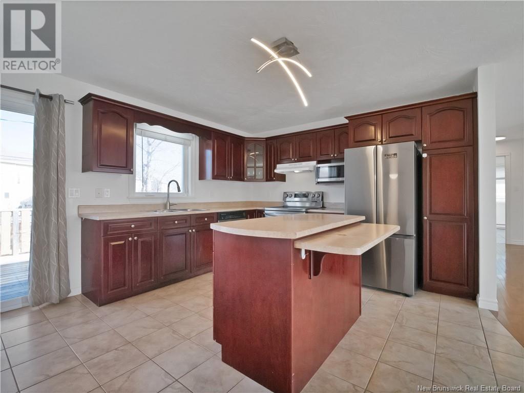 363 Rennick, Moncton, New Brunswick  E1G 5G9 - Photo 12 - NB116572
