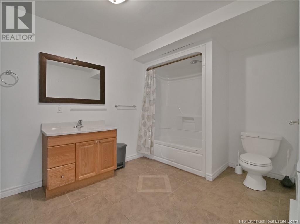 363 Rennick, Moncton, New Brunswick  E1G 5G9 - Photo 23 - NB116572