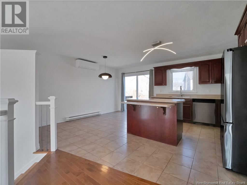 363 Rennick, Moncton, New Brunswick  E1G 5G9 - Photo 8 - NB116572