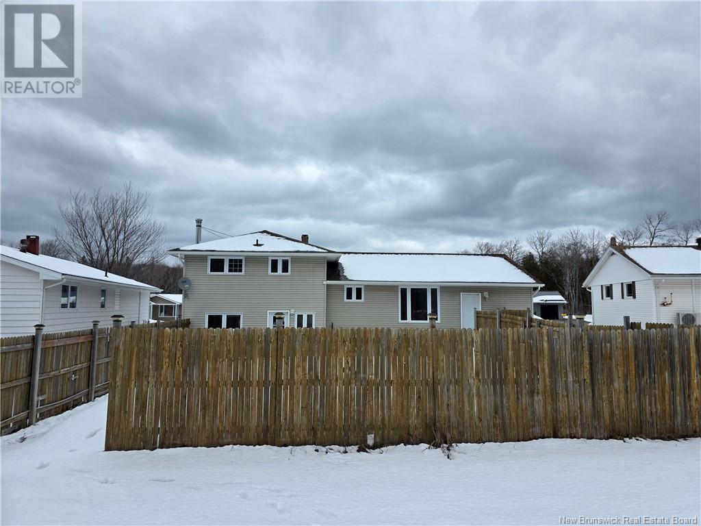 76 Chaleur, Belledune, New Brunswick  E8G 1Z4 - Photo 24 - NB116520