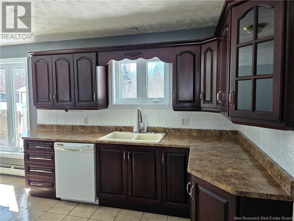 76 Chaleur, Belledune, New Brunswick  E8G 1Z4 - Photo 4 - NB116520