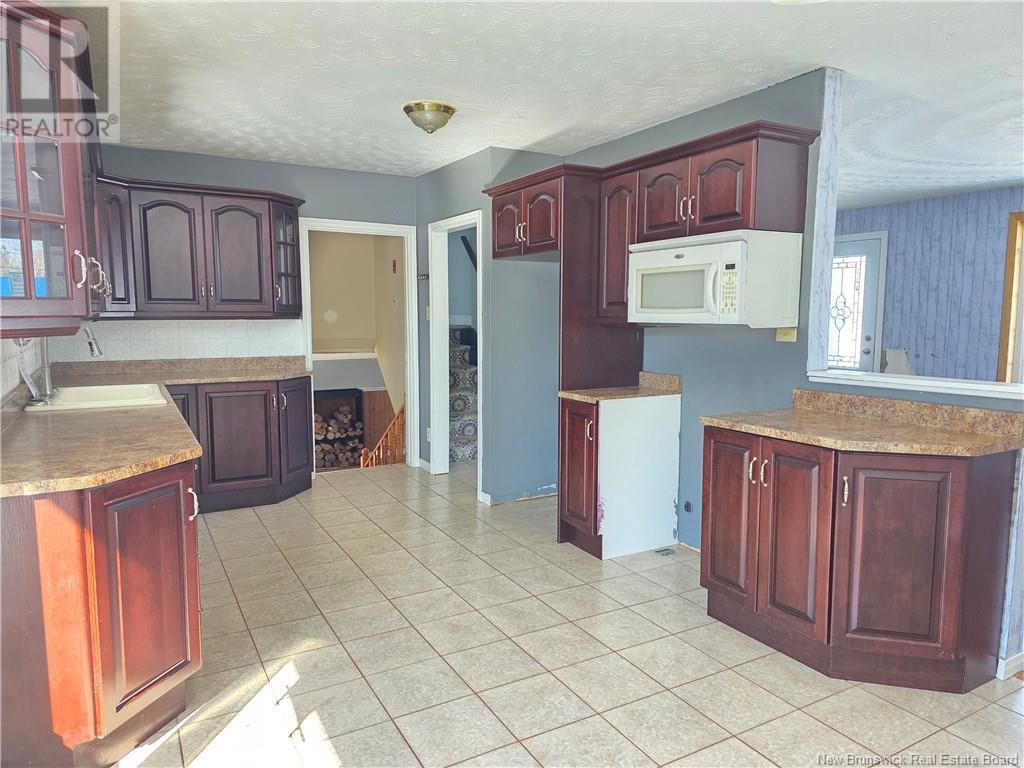 76 Chaleur, Belledune, New Brunswick  E8G 1Z4 - Photo 6 - NB116520