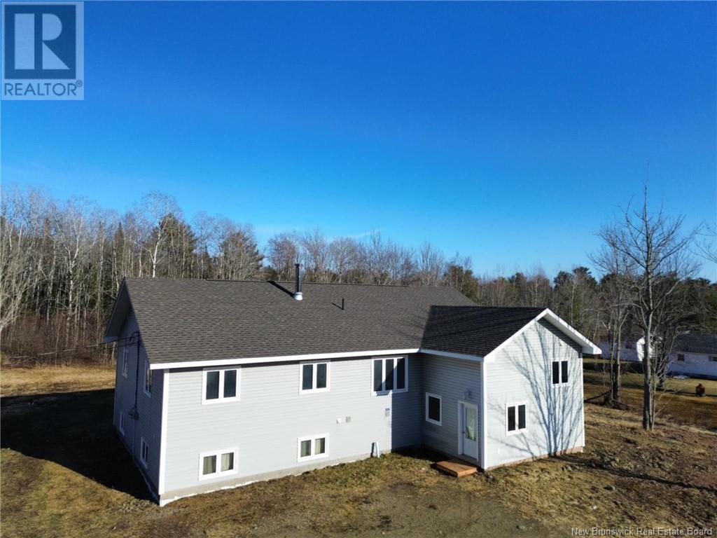 912 Pleasant Drive, Minto, New Brunswick  E4B 2V5 - Photo 2 - NB116728