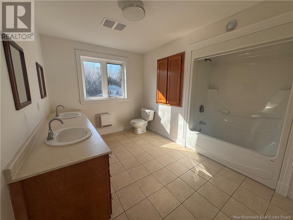 912 Pleasant Drive, Minto, New Brunswick  E4B 2V5 - Photo 25 - NB116728