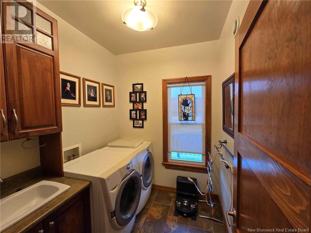 1142 Rue Bryar, Beresford, New Brunswick  E8K 1B5 - Photo 9 - NB116920