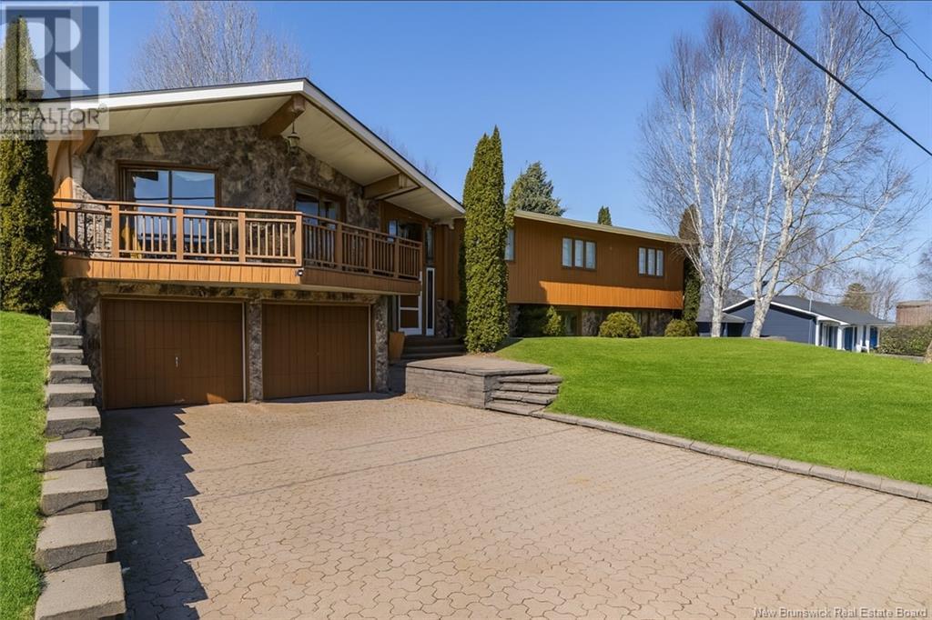 27 Lafrance, Grand-Sault/grand Falls, New Brunswick  E3Z 1A4 - Photo 2 - NB116242