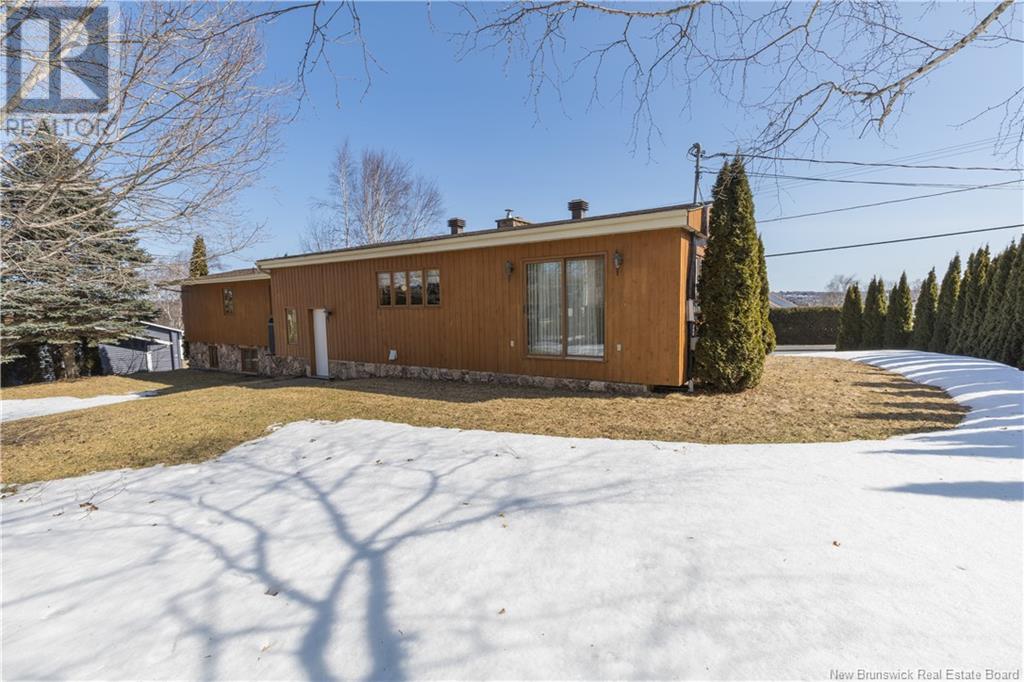 27 Lafrance, Grand-Sault/grand Falls, New Brunswick  E3Z 1A4 - Photo 9 - NB116242