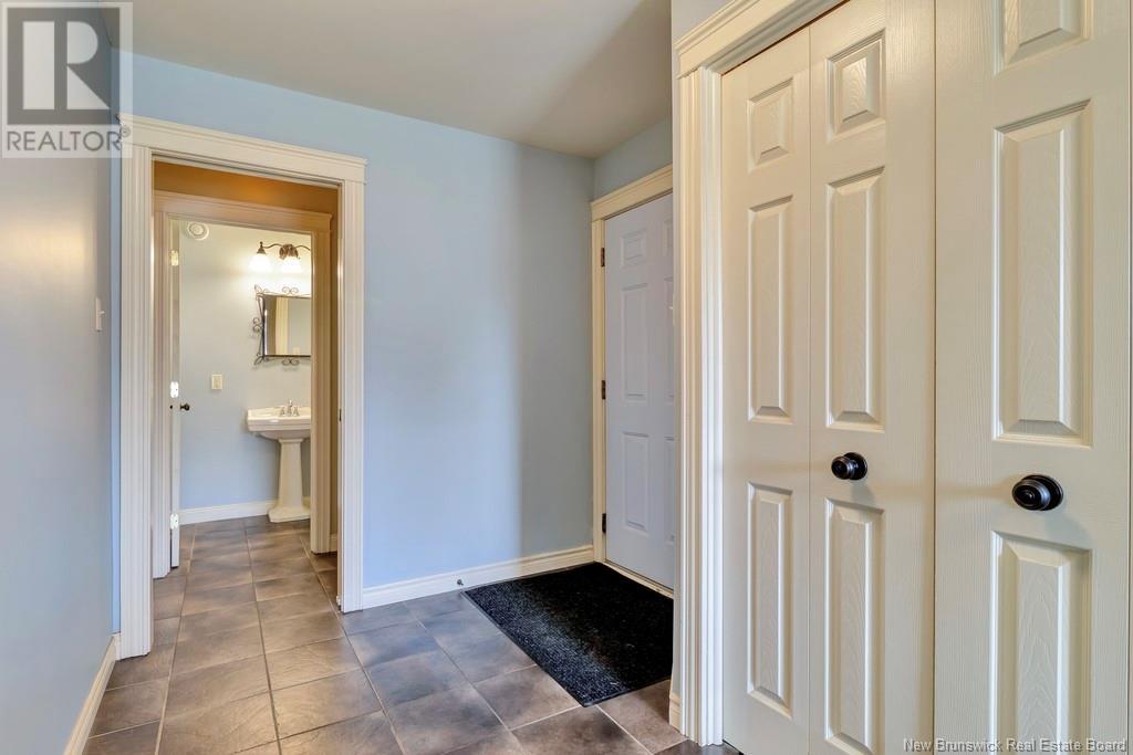 207 Marlow Road, Hanwell, New Brunswick  E3C 1M6 - Photo 12 - NB117011
