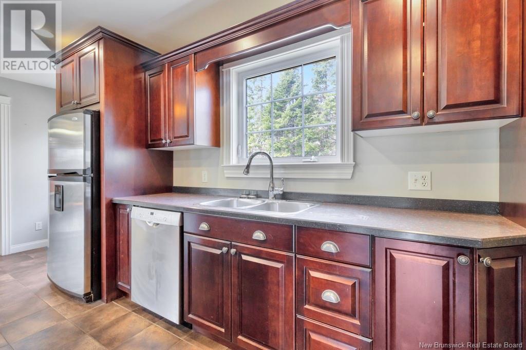 207 Marlow Road, Hanwell, New Brunswick  E3C 1M6 - Photo 7 - NB117011