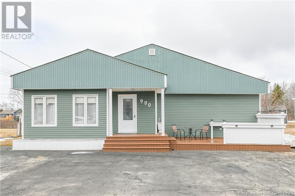 990 Saint-Joseph Boulevard, Saint-Léolin, New Brunswick