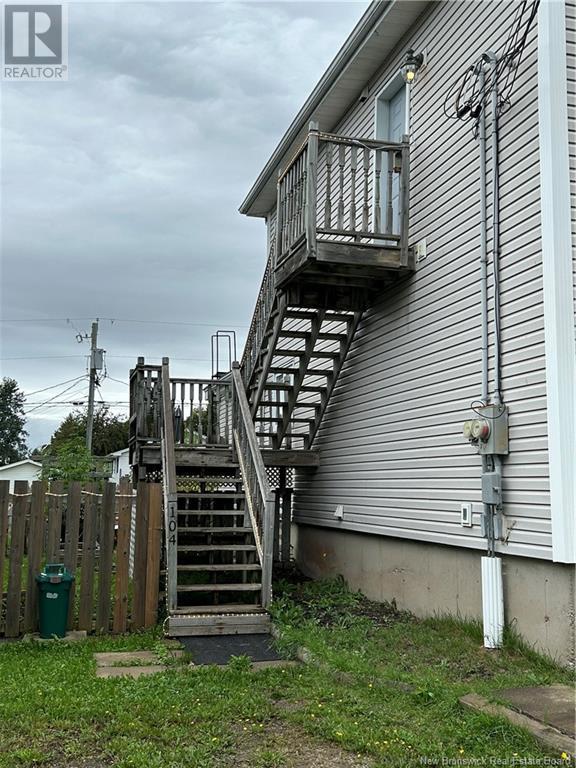 102/104 Kenmore Drive, Moncton, New Brunswick  E1A 4J9 - Photo 4 - NB117046