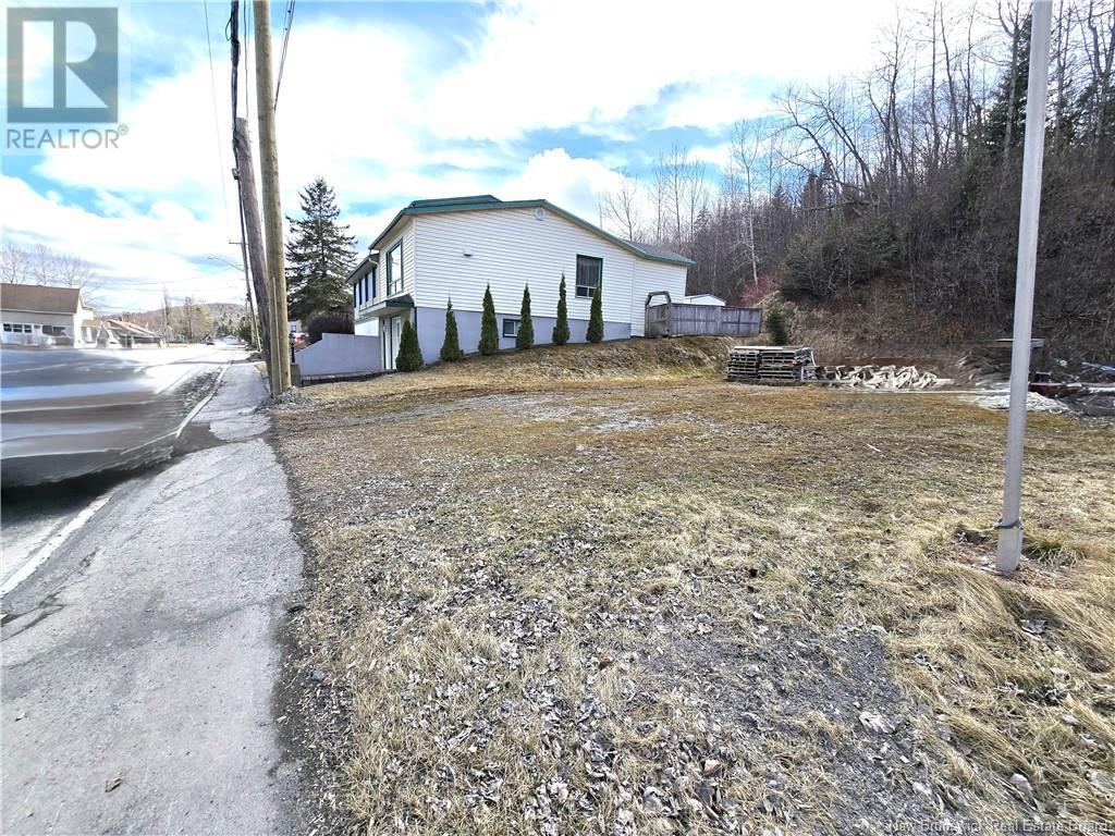 578 Canada Road, Edmundston, New Brunswick  E3V 1W4 - Photo 5 - NB117100