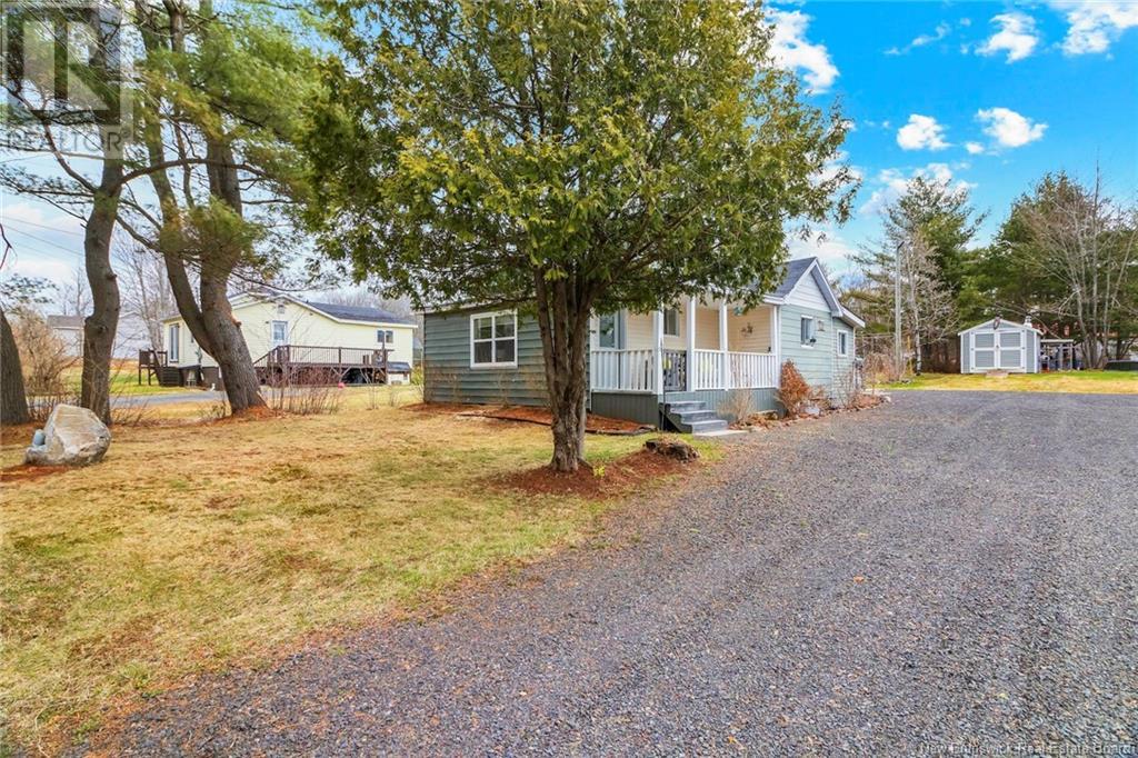 892 Pleasant Drive, Minto, New Brunswick  E4B 3K1 - Photo 2 - NB117064
