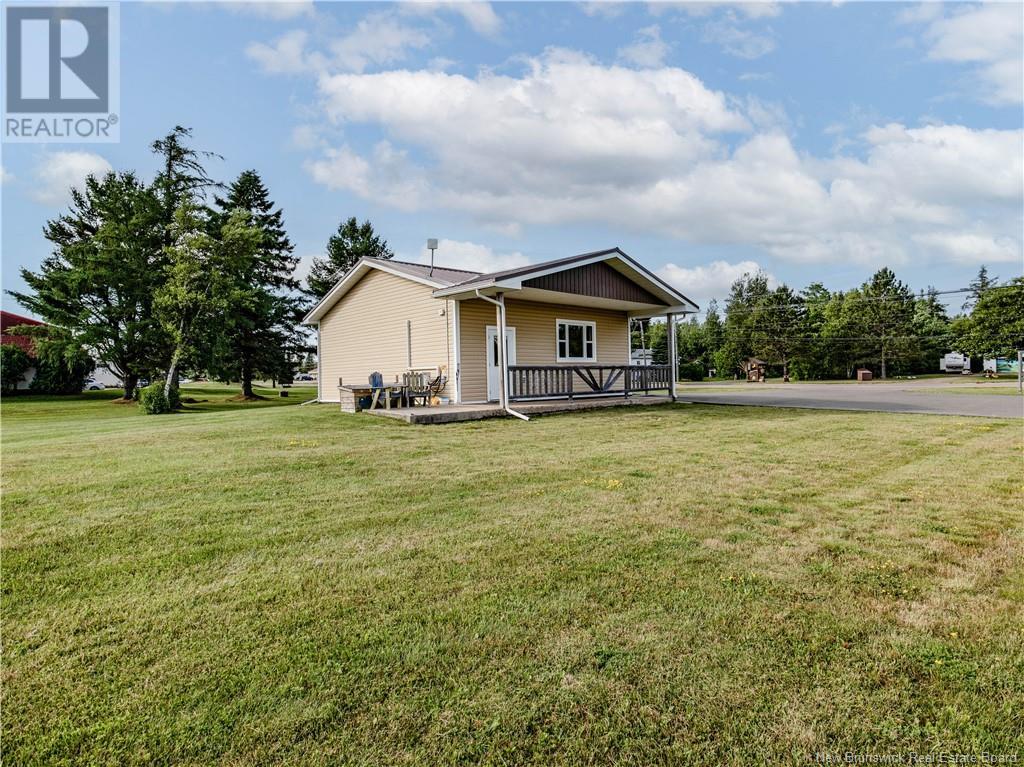 9586 Main Street, Richibucto, New Brunswick  E4W 4E6 - Photo 2 - NB117181