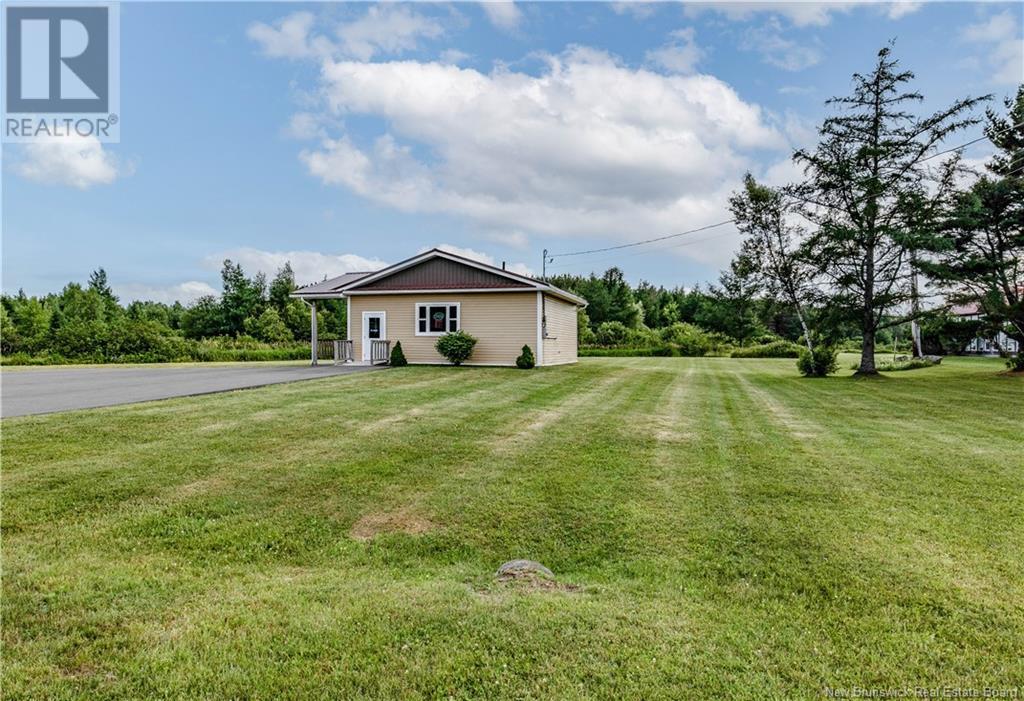 9586 Main Street, Richibucto, New Brunswick  E4W 4E6 - Photo 3 - NB117181