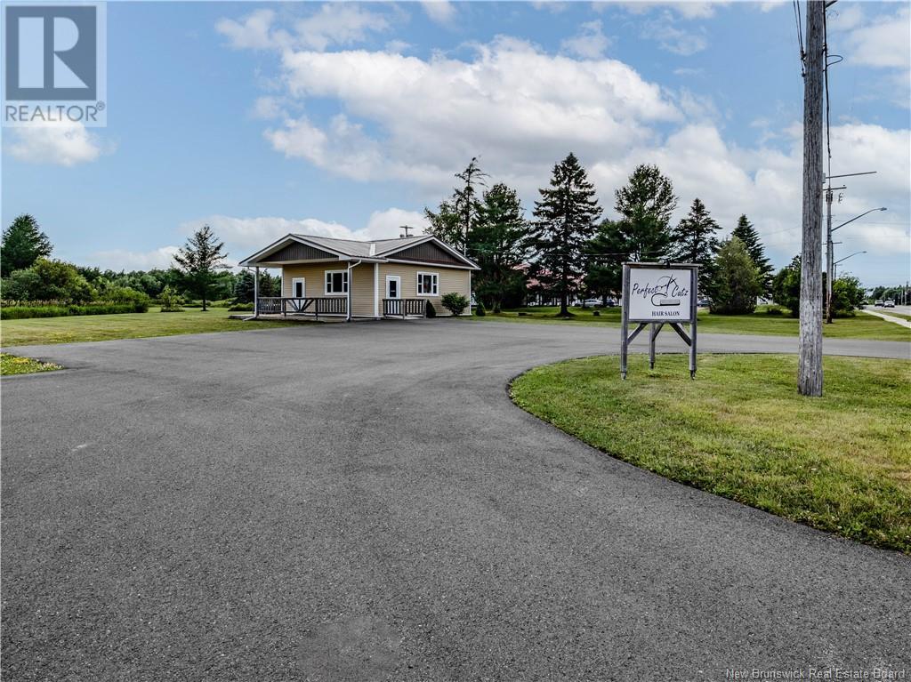 9586 Main Street, Richibucto, New Brunswick  E4W 4E6 - Photo 5 - NB117181