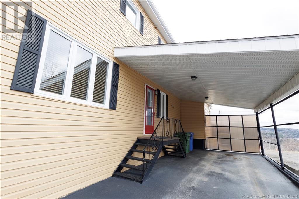 273 Basin Street, Grand-Sault/grand Falls, New Brunswick  E3Z 2J2 - Photo 2 - NB117191