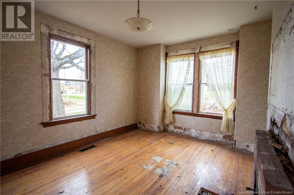 32 Queens Road, Sackville, New Brunswick  E4L 4G6 - Photo 7 - NB117107