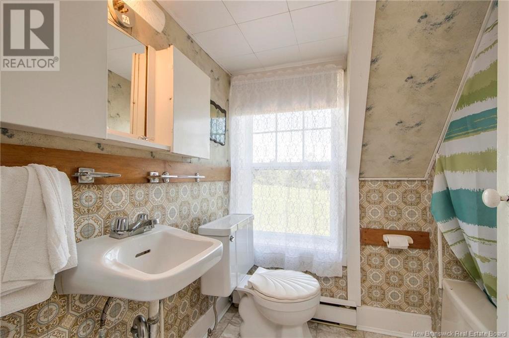 4158 Route 114, Hopewell Cape, New Brunswick  E4H 3K2 - Photo 42 - NB117236