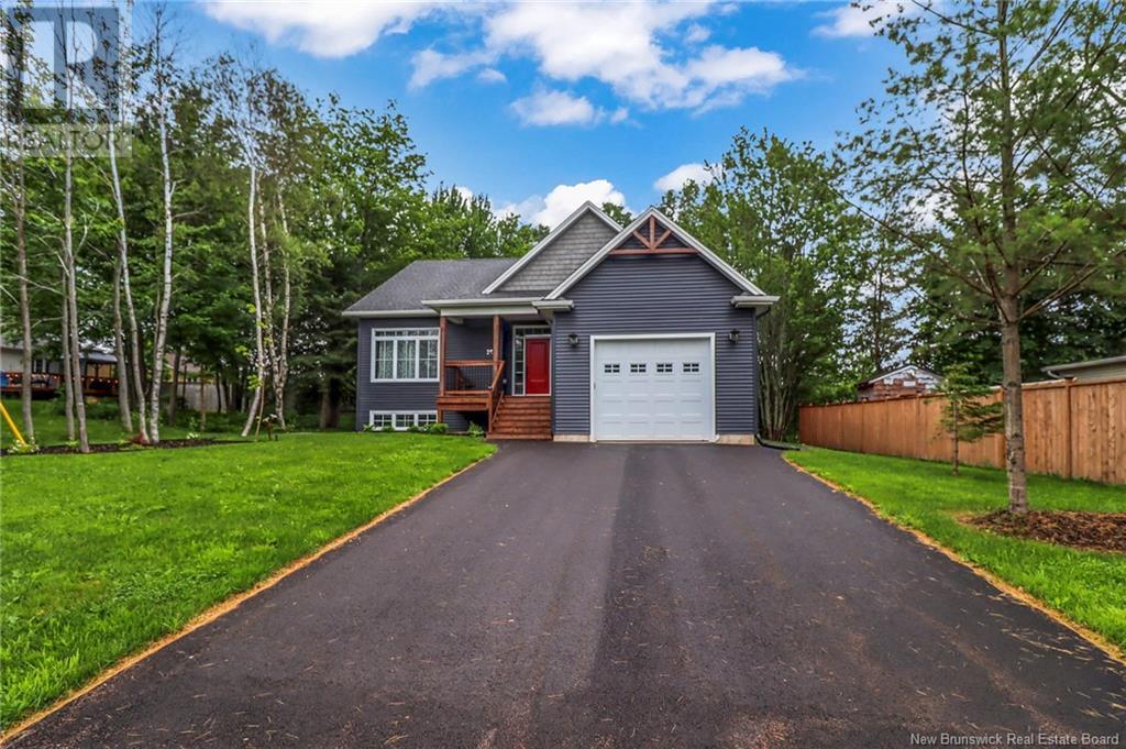 25 Delia Avenue, Dieppe, New Brunswick