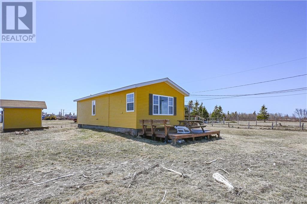 2250 Rue De La Côte Street, Bas-Caraquet, New Brunswick  E1W 5W5 - Photo 6 - NB117297