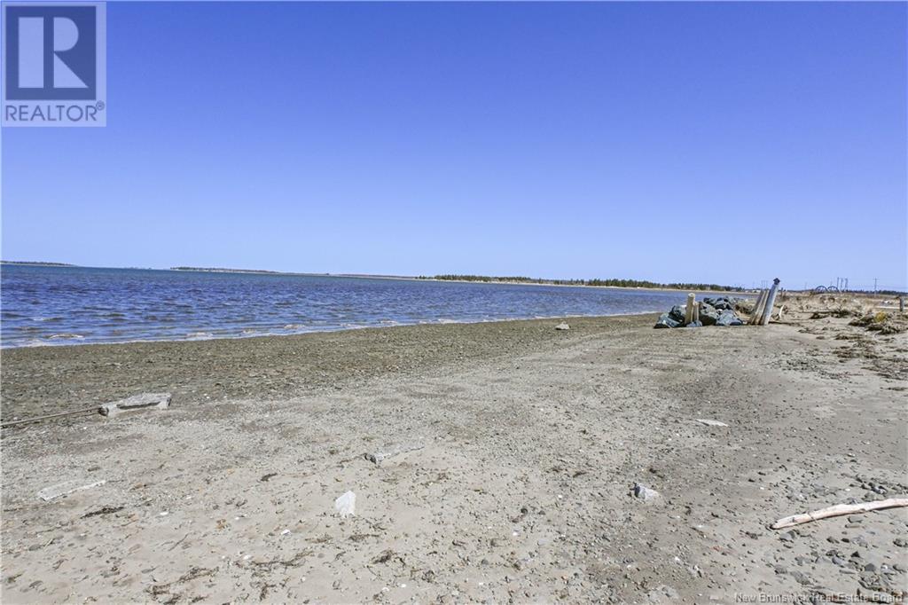 2250 Rue De La Côte Street, Bas-Caraquet, New Brunswick  E1W 5W5 - Photo 8 - NB117297