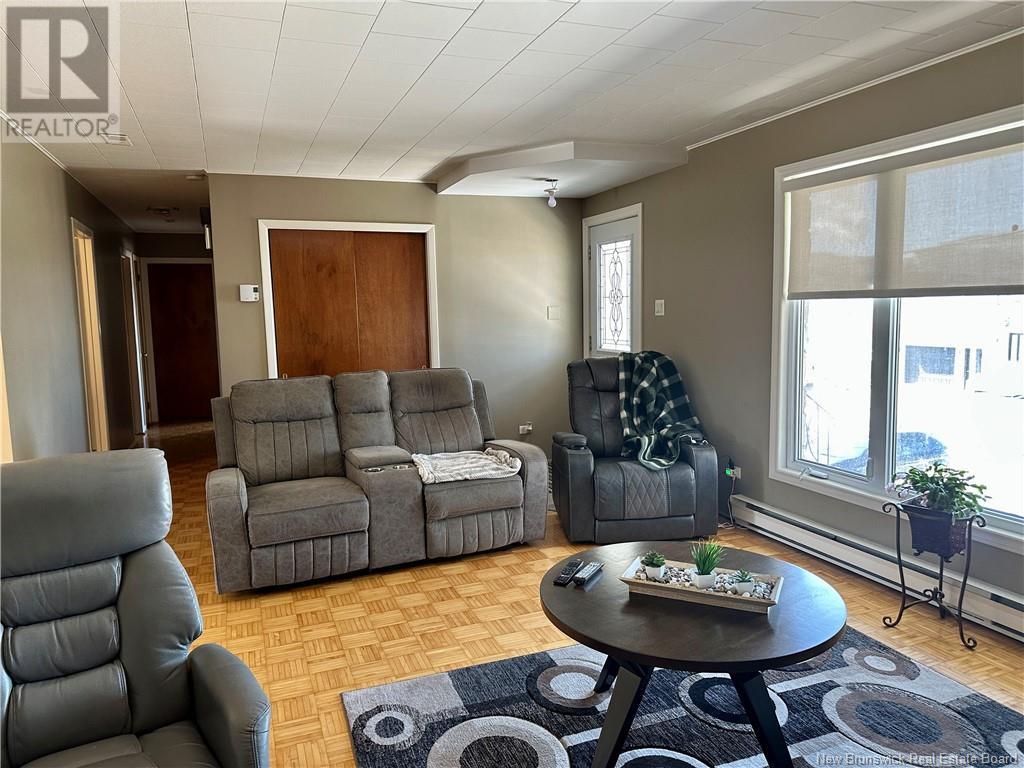 65 32e Avenue, Edmundston, New Brunswick  E3V 2S1 - Photo 2 - NB117260