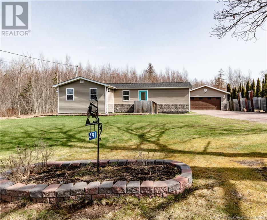 491 Principale, Memramcook, New Brunswick  E4K 1B6 - Photo 1 - NB117289