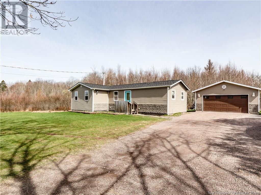 491 Principale, Memramcook, New Brunswick  E4K 1B6 - Photo 2 - NB117289