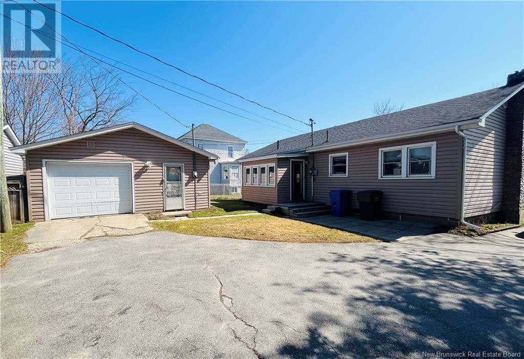 431 King George Highway, Miramichi, New Brunswick  E1V 1L7 - Photo 2 - NB117331